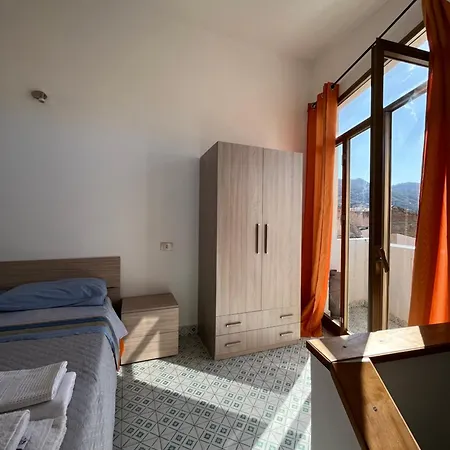 Window On The Sunset Apartment Cefalu Exterior photo