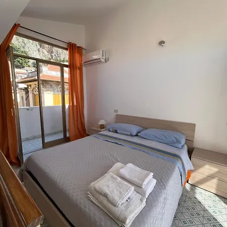 Window On The Sunset Apartment Cefalu Exterior photo